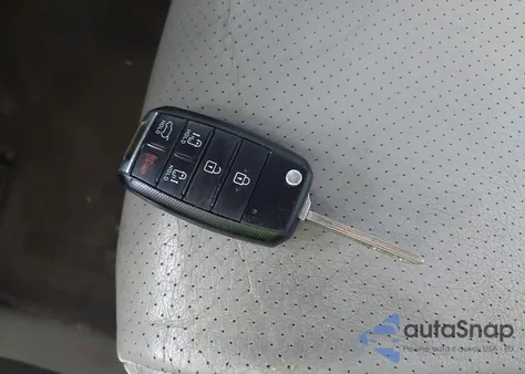 2015 Kia Sedona Lx из США, поврежденный, VIN KNDMB5C18F6050678